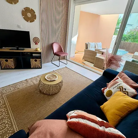 T2 Proche Port ! Terrasse Plancha Wifi ! Apartamento